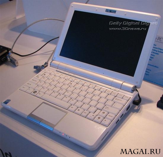 Computex 2008: ASUS Eee PC 1000 крупным планом Computex 2008: ASUS Eee PC 1000 крупным планом