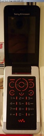 Шпионские фотографии Walkman-телефона Шпионские фотографии Walkman-телефона