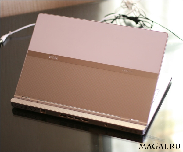 CES 2009: "живые" фото супертонкого ноутбука Dell Adamo CES 2009: "живые" фото супертонкого ноутбука Dell Adamo