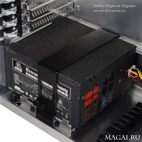 Lian Li PC-B10: просторный Mid-Tower с тремя вентиляторами Lian Li PC-B10: просторный Mid-Tower с тремя вентиляторами